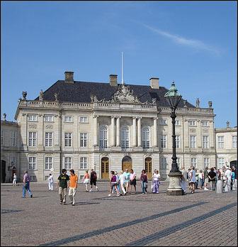 amalienborg castle