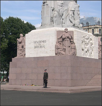 latvian freedom monument
